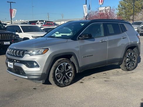 Used 2024 Jeep Compass Limited image 8