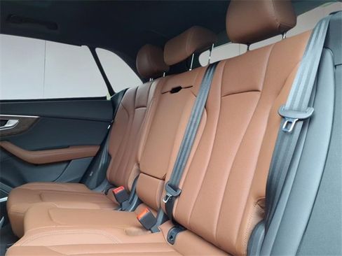 New 2026 Audi Q8 Premium Plus image 7