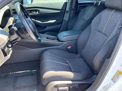 Used 2025 Honda Accord Sport image 7