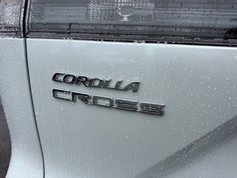 New 2026 Toyota Corolla Cross LE AWD/4WD image 8