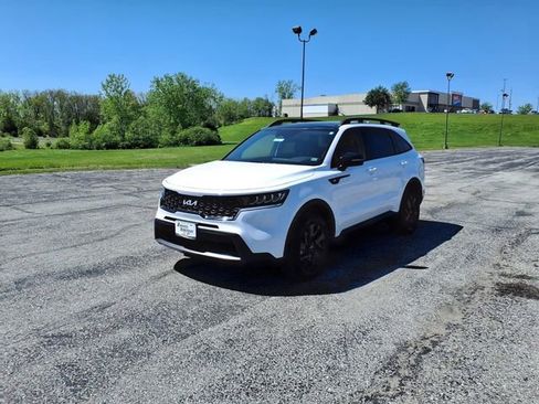 Used 2023 Kia Sorento S w/ Panoramic Sunroof Package AWD/4WD image 45