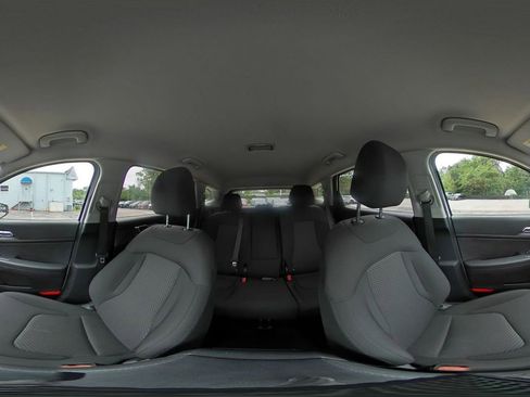 Used 2025 Kia Sportage LX FWD image 40