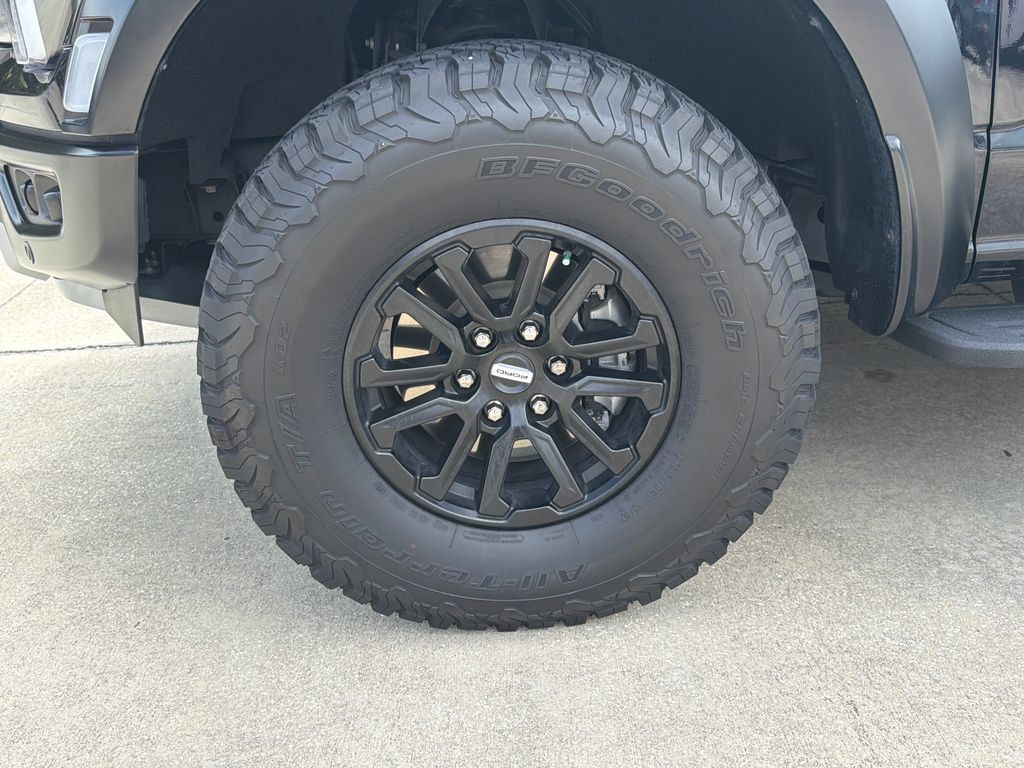 Used 2025 Ford F150 Raptor AWD/4WD image 12