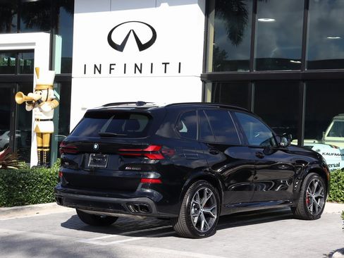 Used 2026 BMW X5 M60i image 4