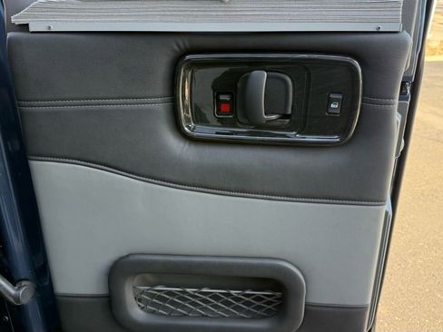 Used 2023 Chevrolet Express 2500 image 28