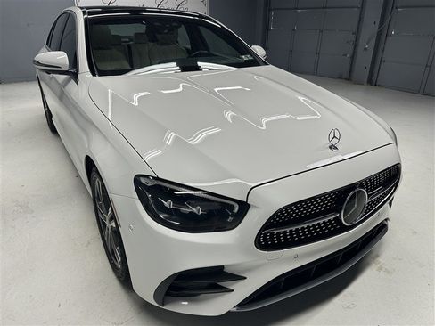Used 2023 Mercedes-Benz E 350 4MATIC Sedan image 9