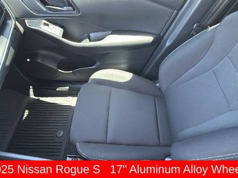 Used 2025 Nissan Rogue S AWD/4WD image 12