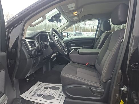 Used 2021 Nissan Titan SV w/ Off Road Protection Package image 5