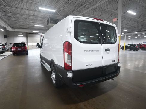 Used 2024 Ford Transit 250 Low Roof AWD w/ Exterior Upgrade Package image 32