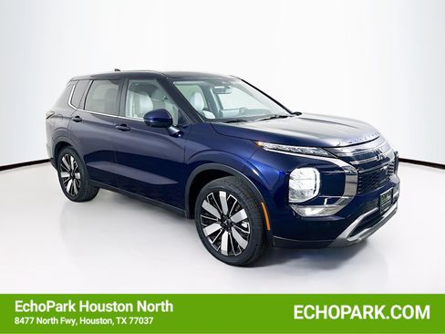 Used 2025 Mitsubishi Outlander SE FWD image 1
