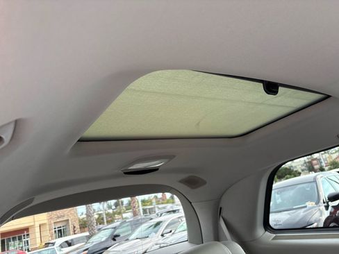 Used 2012 Mercedes-Benz GL 450 4MATIC image 21
