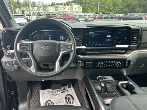 Certified 2024 Chevrolet Silverado 1500 LT Trail Boss w/ LT Trail Boss Premium Package AWD/4WD image 33