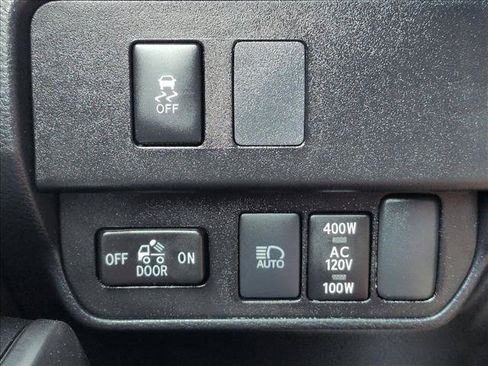 Used 2023 Toyota Tacoma TRD Off-Road AWD/4WD image 16