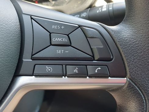 Used 2025 Nissan Altima 2.5 SV FWD image 21