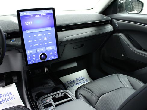 New 2025 Ford Mustang Mach-E Premium image 19