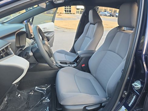 Used 2024 Toyota Corolla SE image 15