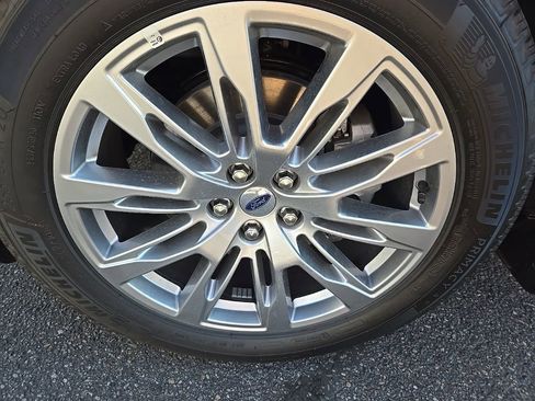 New 2025 Ford Explorer Active w/ Active Comfort Package image 42