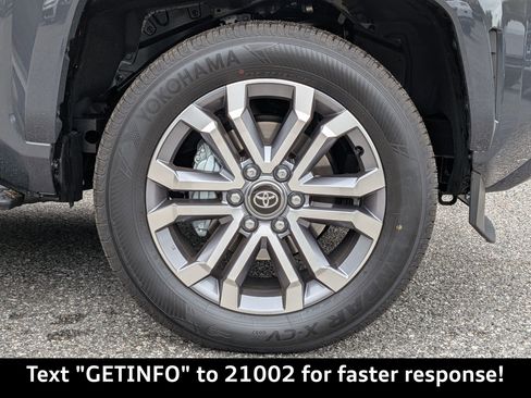 Used 2025 Toyota 4Runner Limited image 13