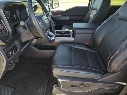 Used 2024 Ford F250 Lariat w/ FX4 Off-Road Package AWD/4WD image 24