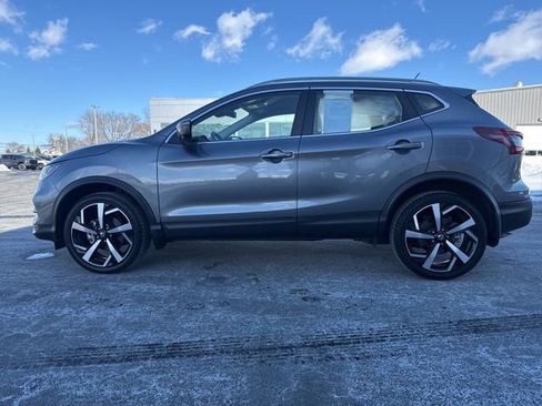 Used 2022 Nissan Rogue Sport SL AWD/4WD image 12