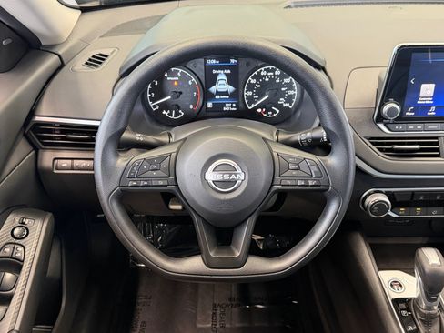 Certified 2025 Nissan Altima 2.5 S FWD image 15