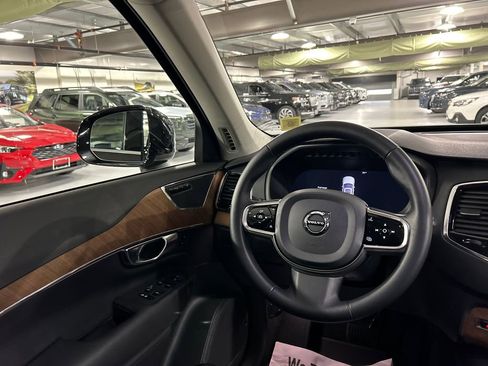 Used 2023 Volvo XC90 B5 Plus w/ Protection Package Premier AWD/4WD image 24