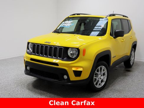 Used 2023 Jeep Renegade Latitude w/ Sun & Fun Group image 2