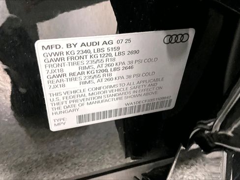 Certified 2025 Audi Q3 2.0T Premium w/ Convenience Package image 34