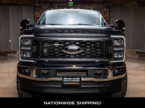 Used 2025 Ford F350 Lariat image 4