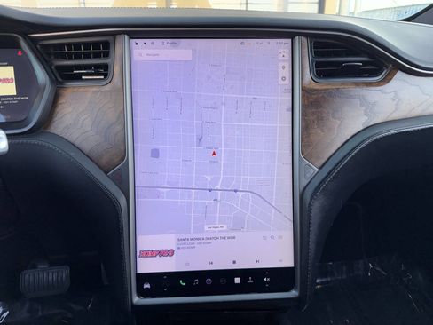 Used 2019 Tesla Model X Long Range image 13