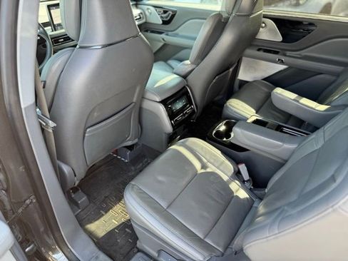 Used 2020 Lincoln Aviator Reserve w/ Equipment Group 202A image 19