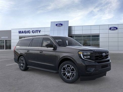 New 2026 Ford Expedition Max Active AWD/4WD image 7