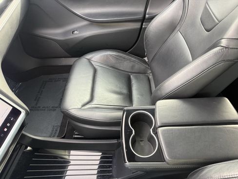 Used 2016 Tesla Model S 90D image 18