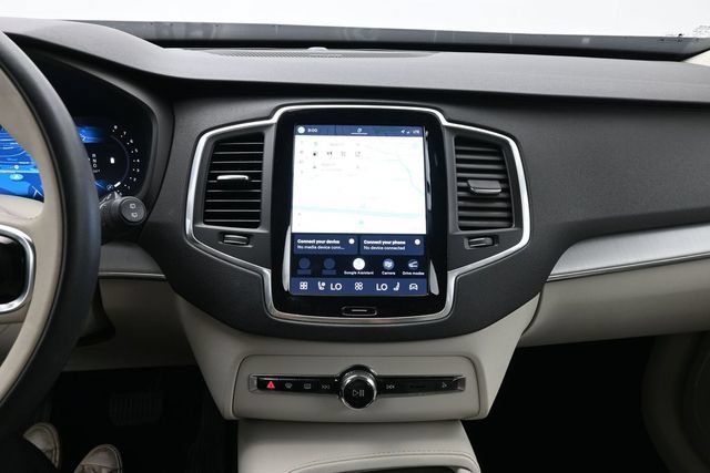 Used 2023 Volvo XC90 B5 Core w/ Climate Package AWD/4WD image 13