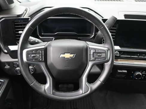 Used 2024 Chevrolet Silverado 2500 LT w/ Convenience Package image 20