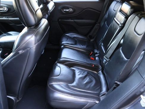 Used 2017 Jeep Cherokee Limited AWD/4WD image 21