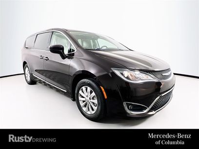 Used 2018 Chrysler Pacifica Touring-L
