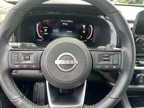 Certified 2025 Nissan Pathfinder Platinum w/ Cargo Package AWD/4WD image 58