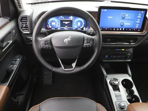 Used 2025 Ford Bronco Sport Outer Banks w/ Outer Banks Tech Package+ image 12