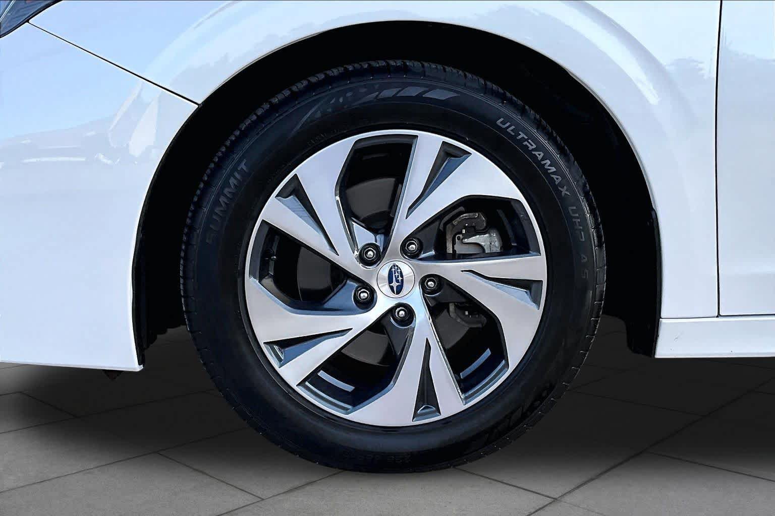 Used 2023 Subaru Legacy Premium w/ Popular Package #1 AWD/4WD image 10