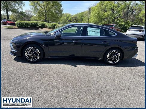 New 2026 Hyundai Sonata SEL FWD image 4
