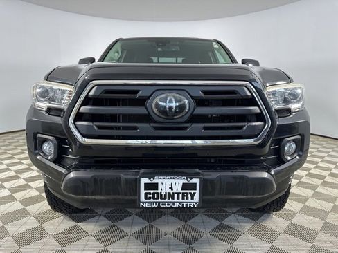 Used 2018 Toyota Tacoma SR5 image 2