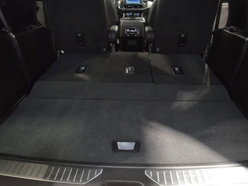 Used 2022 Chevrolet Tahoe Z71 w/ Luxury Package image 21