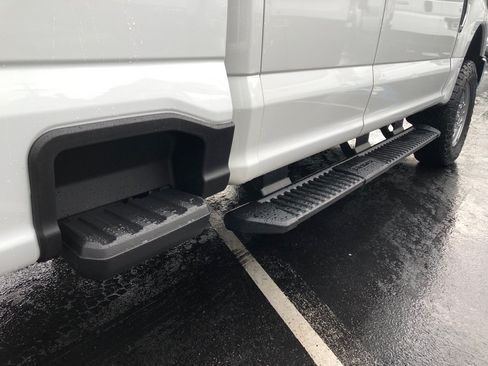 Used 2018 Ford F250 XL w/ Power Equipment Group AWD/4WD image 15