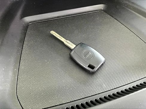 Used 2017 Ford Escape SE FWD image 29
