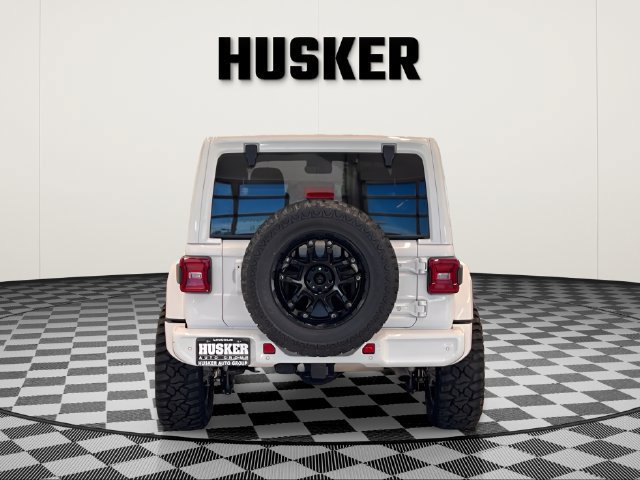 Used 2021 Jeep Wrangler Unlimited Sahara AWD/4WD image 9