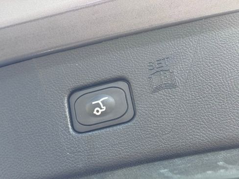 Used 2024 Ford Edge Titanium AWD/4WD image 40