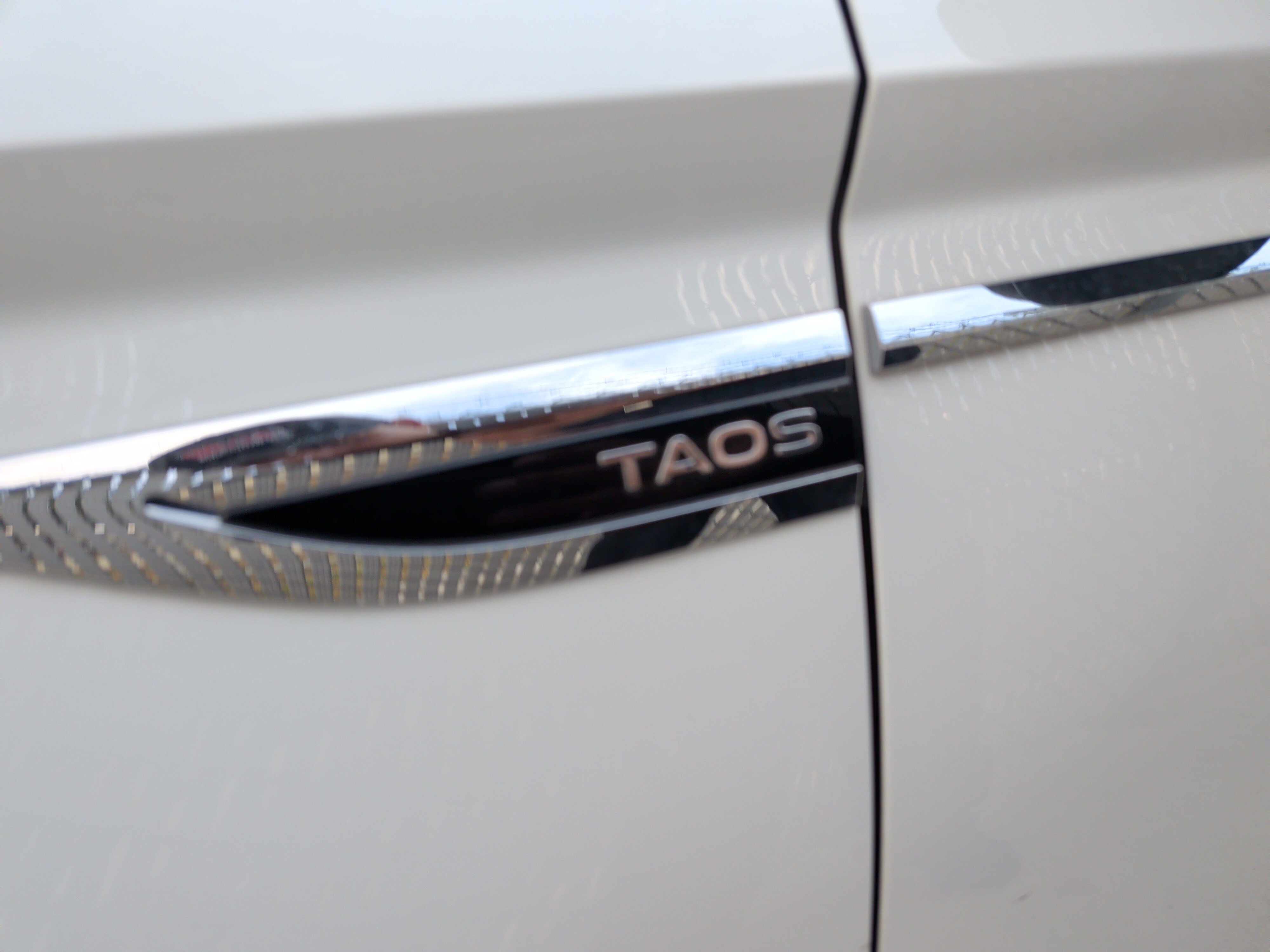 Used 2024 Volkswagen Taos S FWD image 34