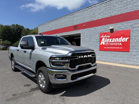 Used 2026 RAM 2500 Big Horn AWD/4WD image 1