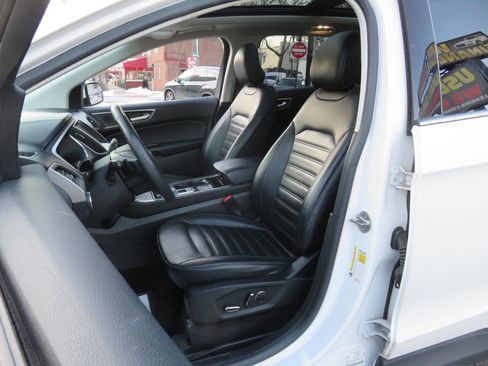 Used 2019 Ford Edge SEL w/ Equipment Group 201A image 10